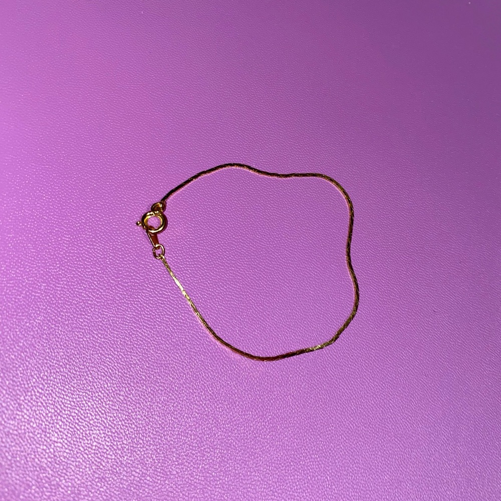 dainty gold bracelet
